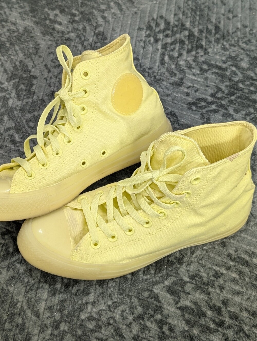 Converse Chuck Taylor Triple Yellow Hi Top Sneakers Men's 7 Women's 9